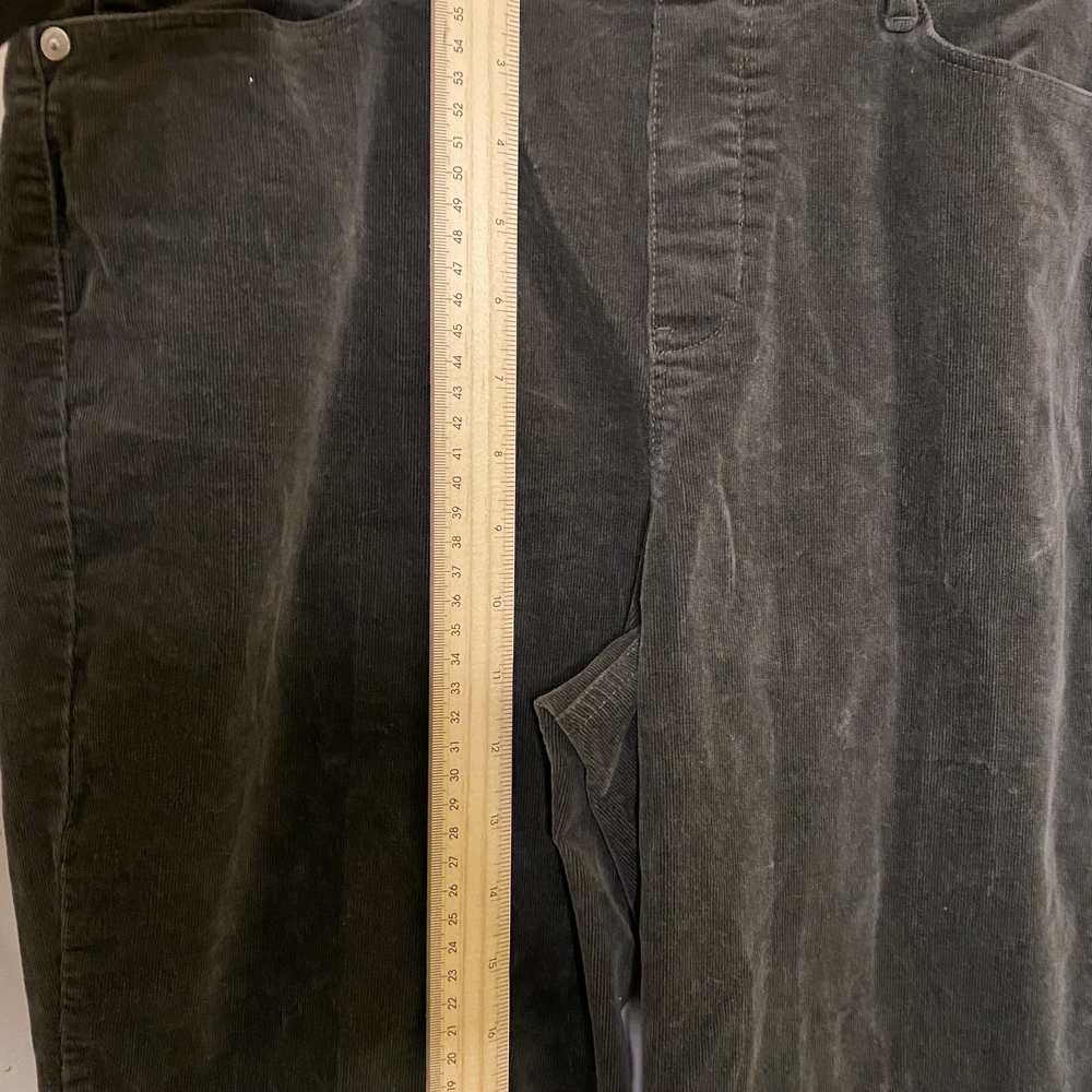 J.jill Women's‎ Pull-on Olive Green Corduroy Pants - Picture 8 of 10